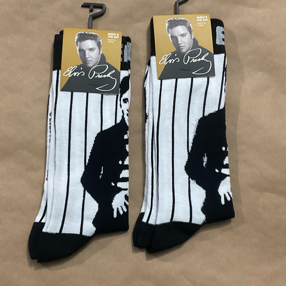 2 Pairs Elvis Presley King of Rock n Roll Dress Socks Men’s One Size Unisex